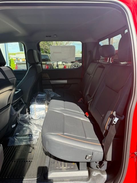 New 2026 Race Red Ford F-450® LARIAT® image 25