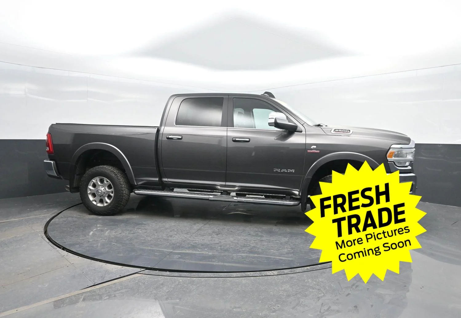 Used 2021 Granite Crystal Metallic Clearcoat Ram Laramie image 3