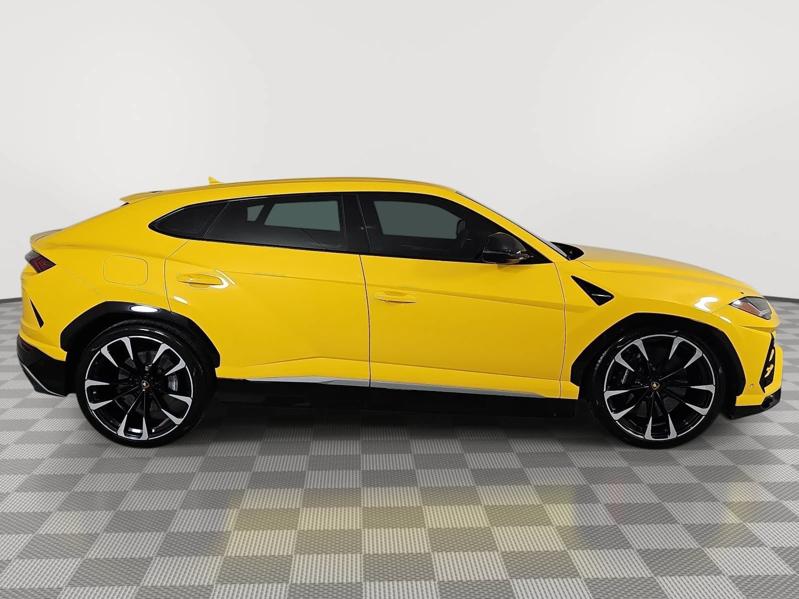 Used 2020  Lamborghini Base image 9
