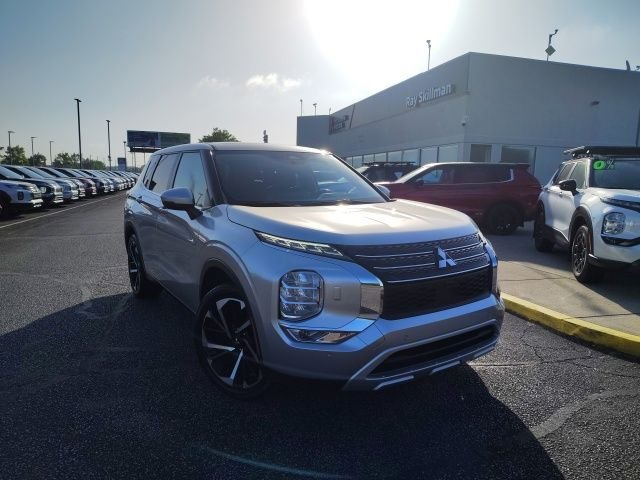2024 Mitsubishi Outlander SE S-AWC's photo