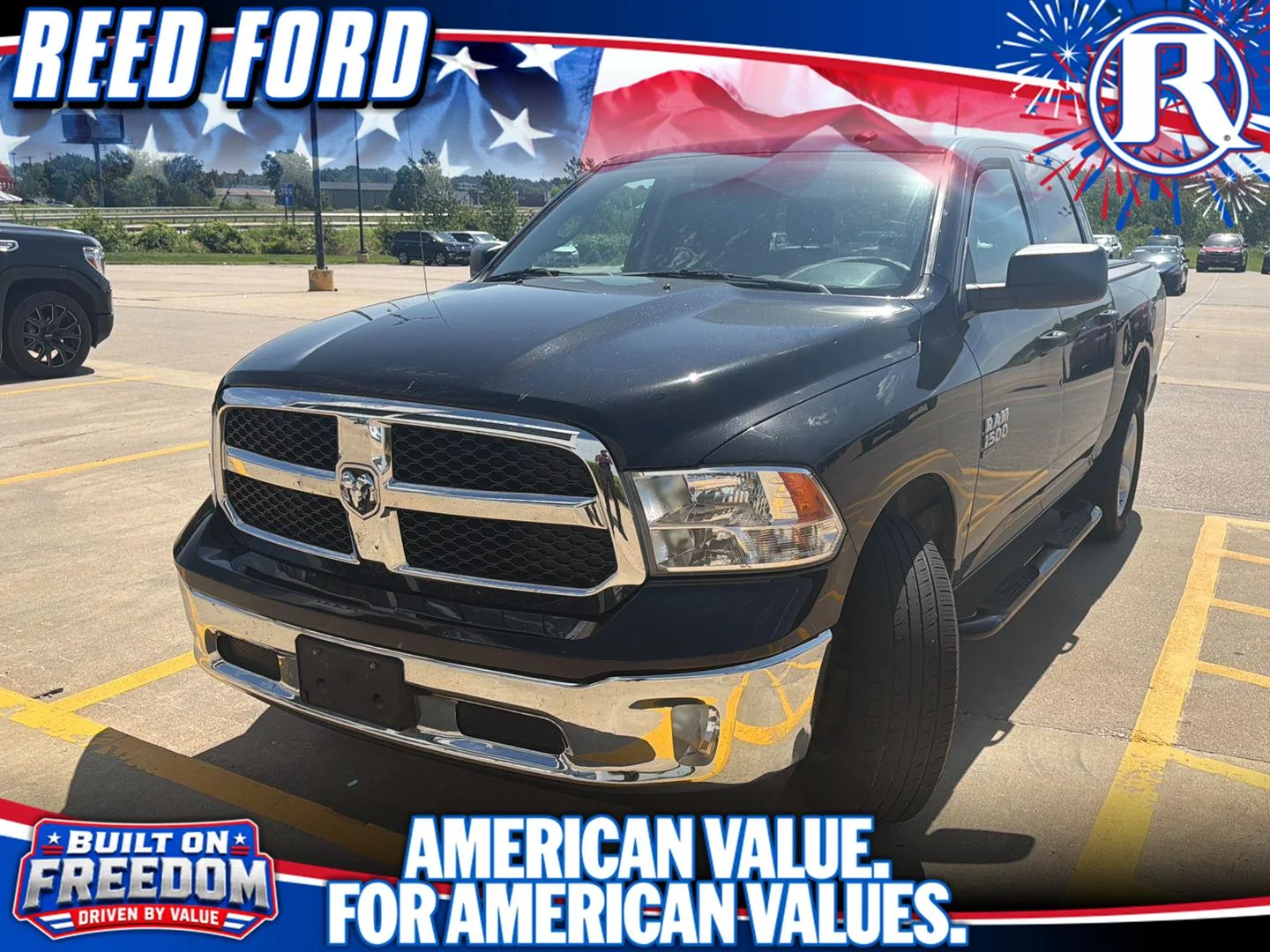 2022 RAM 1500 Classic Tradesman 4x4 Crew Cab 5'7's photo