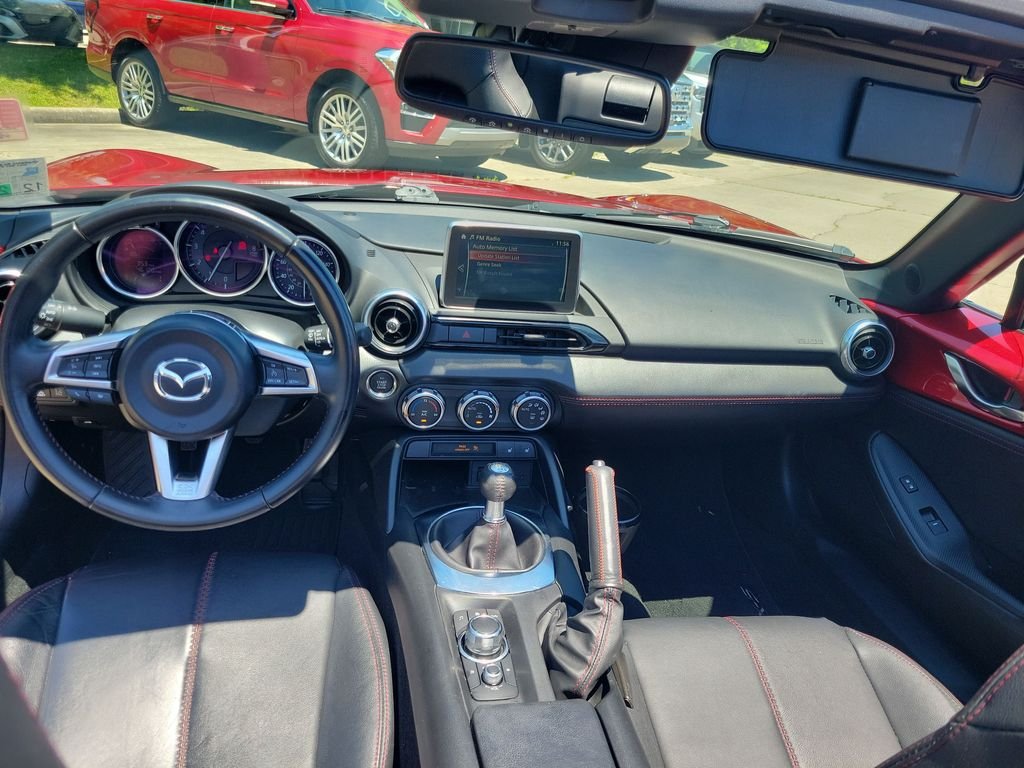 Used 2017 Red Mazda Grand Touring image 24