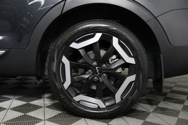 2024 Kia Telluride S - Photo 32