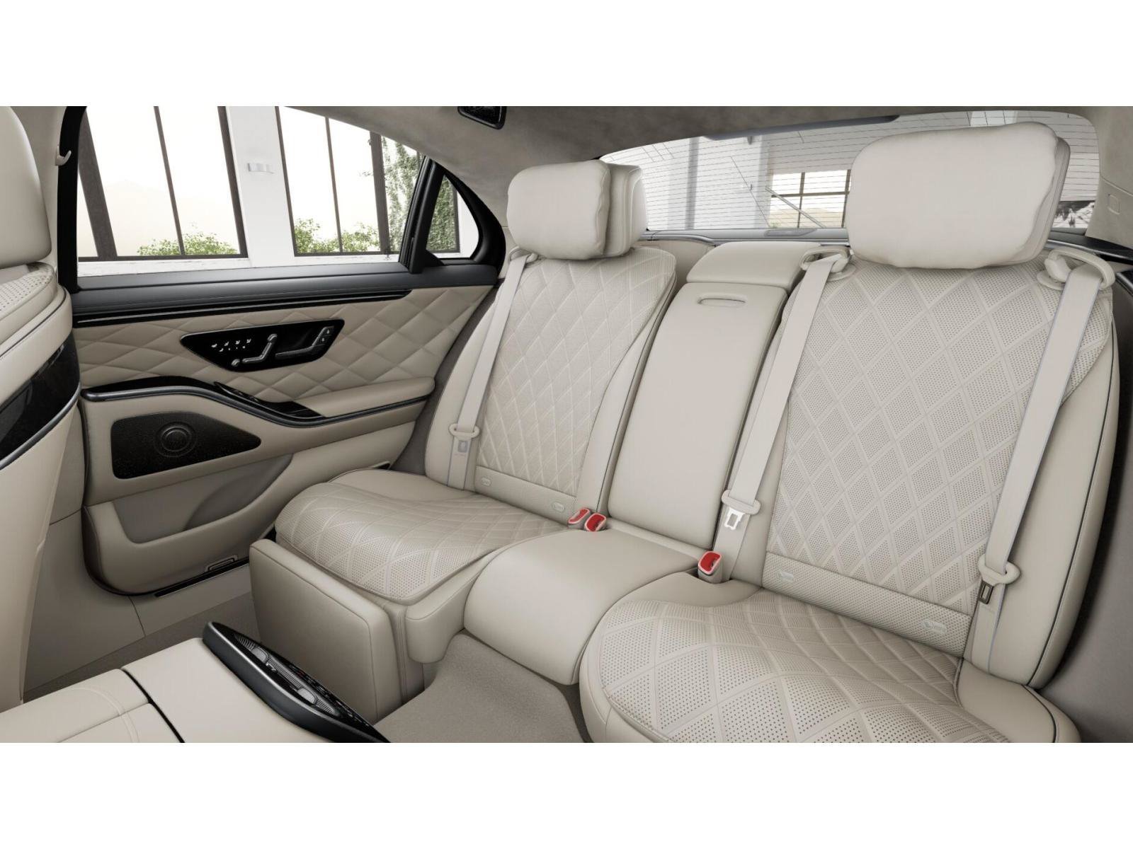 New 2027 Cirrus Silver Metallic Mercedes-Benz S 580 4MATIC® Sedan image 5