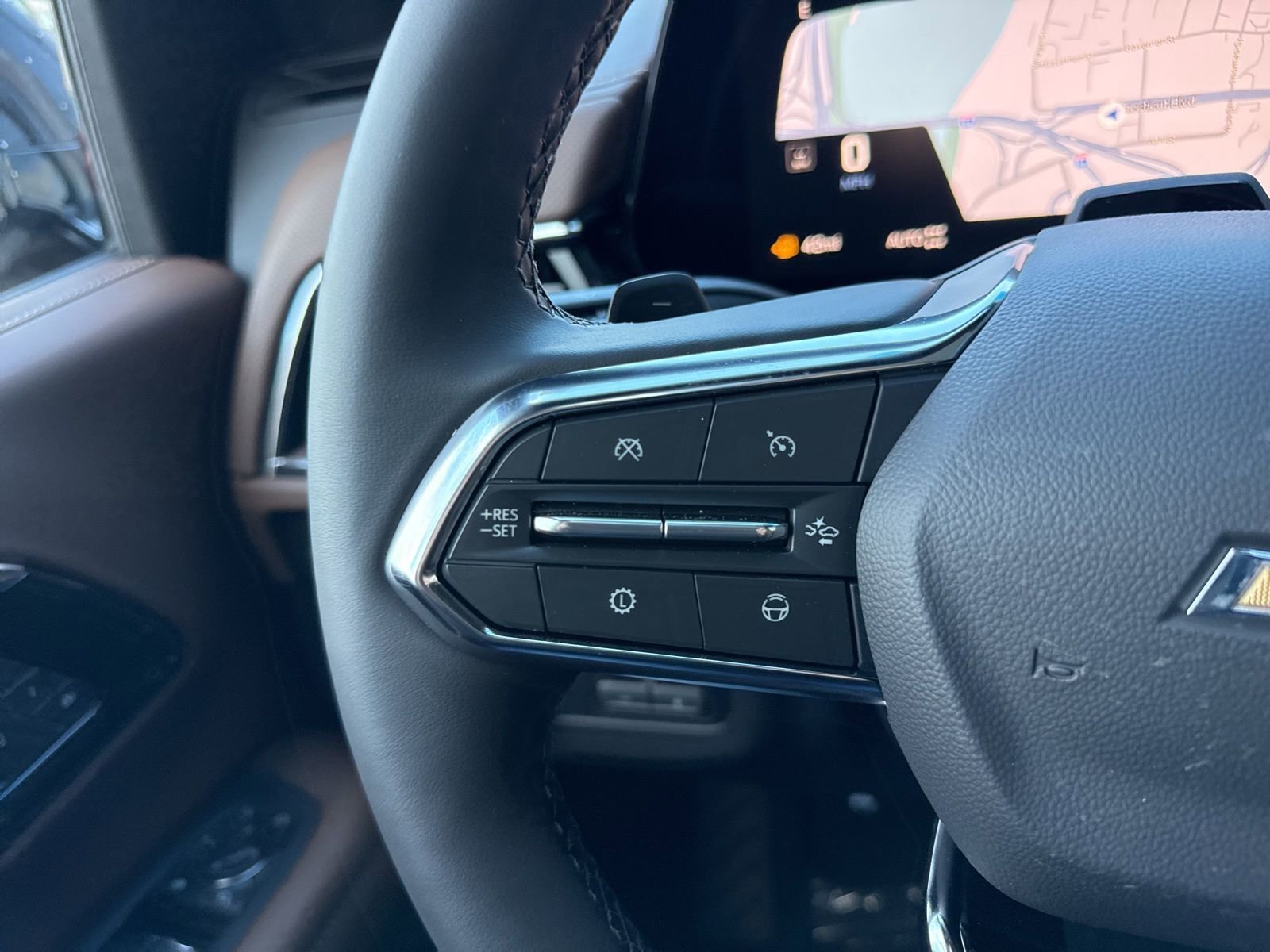 New 2026 Dark Ash Metallic Chevrolet High Country Deluxe with 24in Wheels - Panoramic Sunroof - Super Cruise - Technology & Entertainment image 37