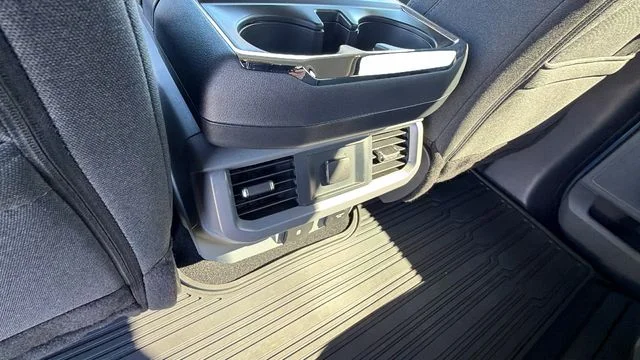 Used 2024 Blue Ford XLT image 19