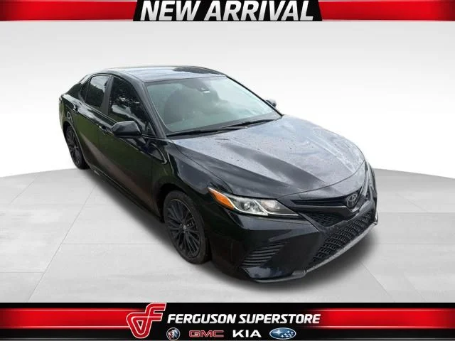 2020 Toyota Camry 2.5 Auto SE Nightshade's photo