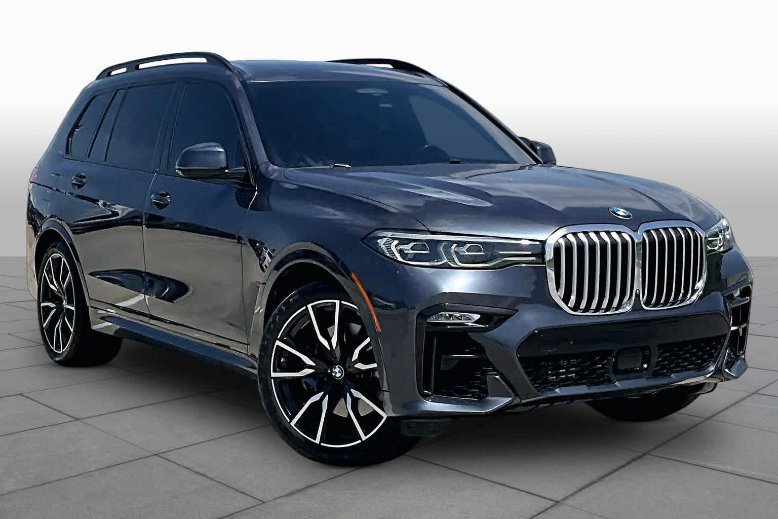 Used 2019 Arctic Gray Metallic BMW xDrive50i image 2