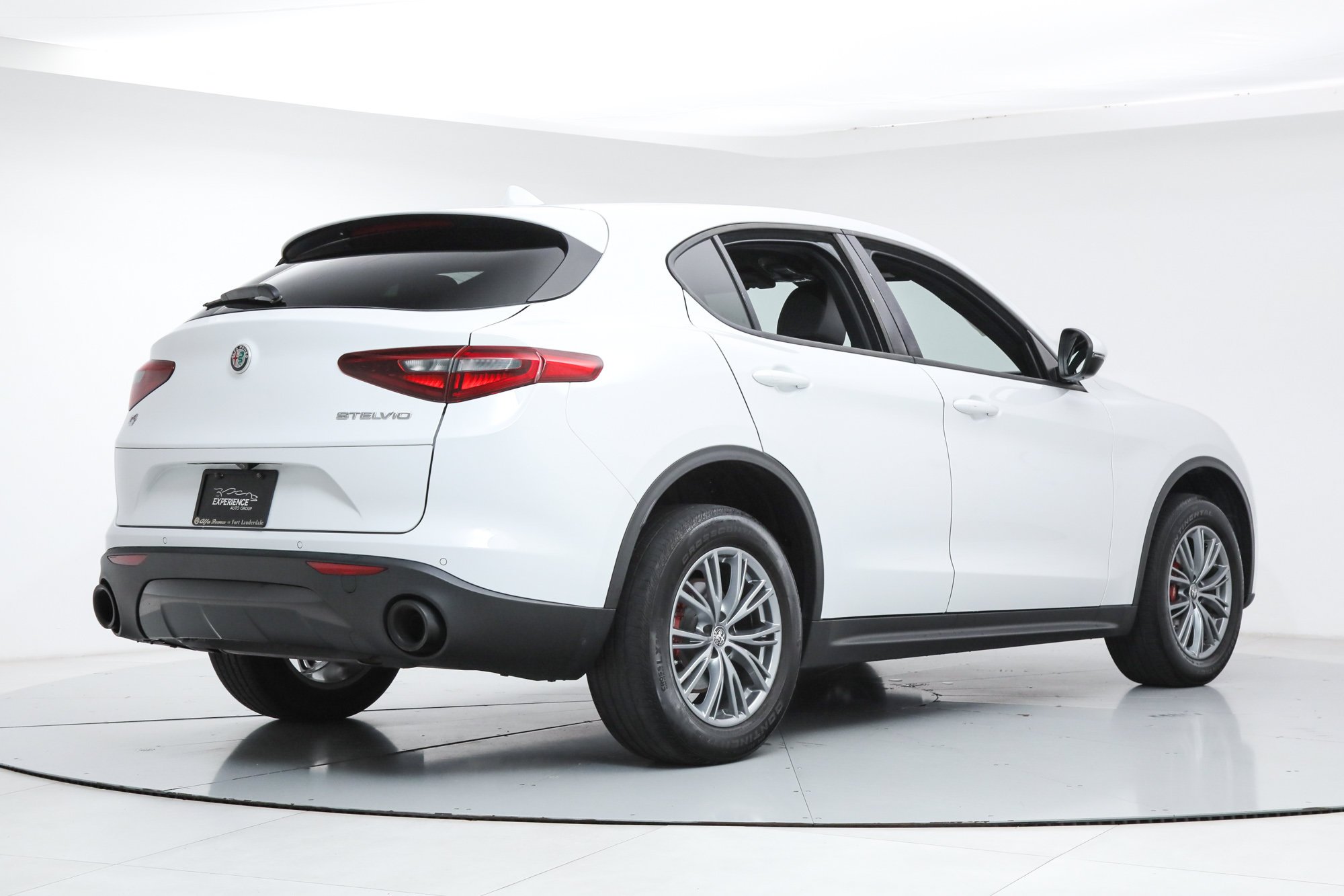 Used 2023 White Alfa Romeo Sprint image 5