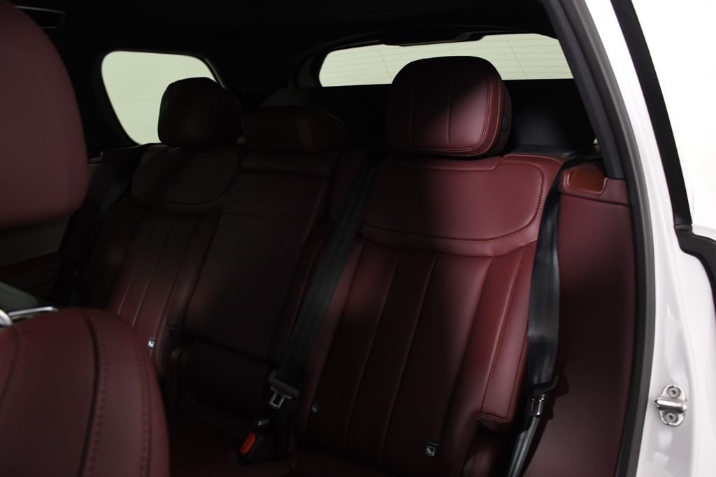 2026 Land Rover Range Rover SE - Photo 27