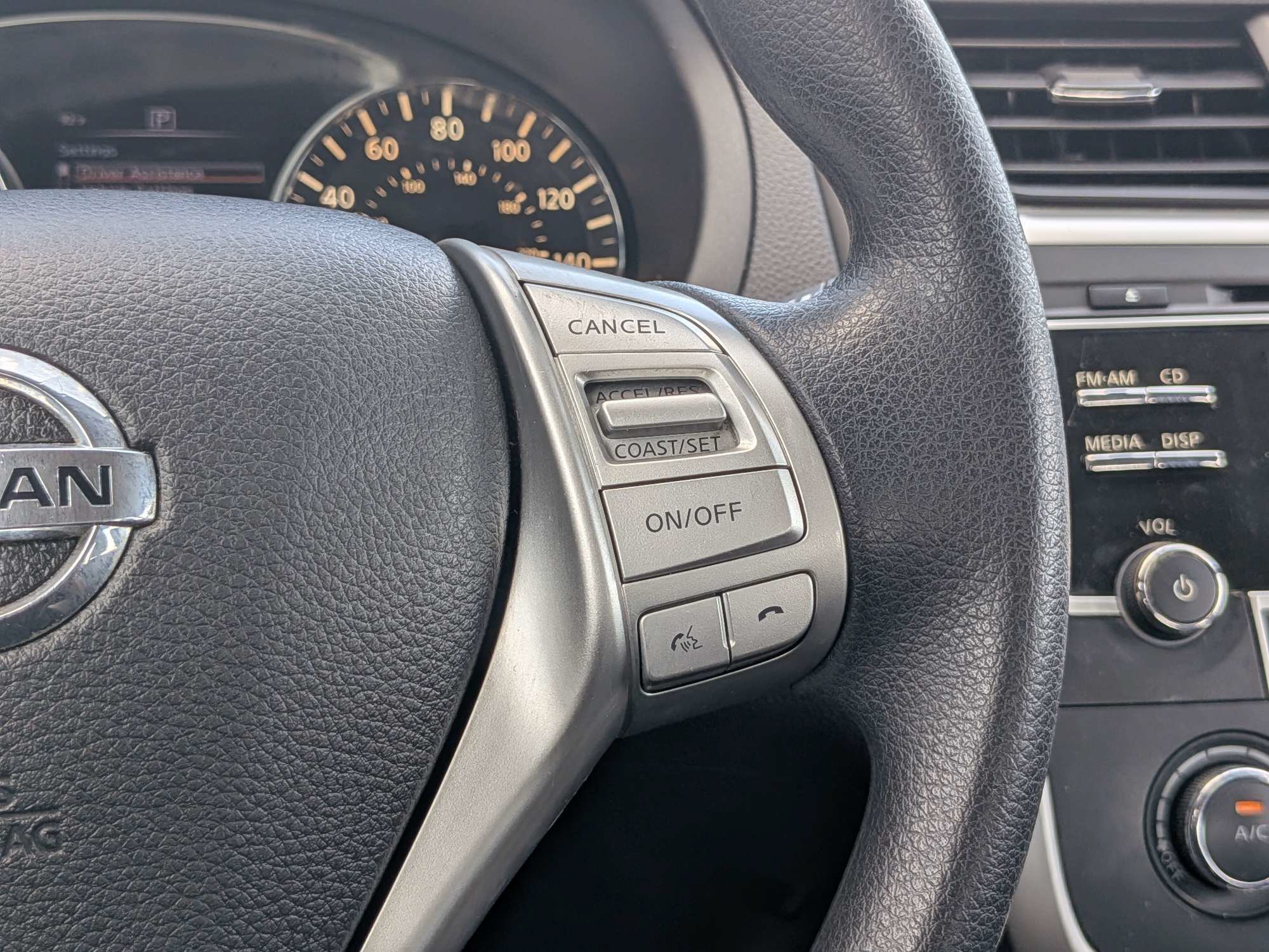 Used 2018 White Nissan 2.5 S image 22