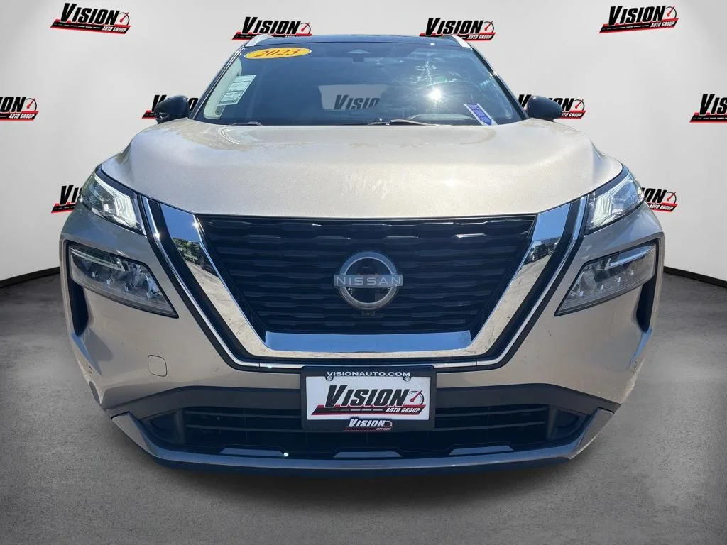 Used 2023 Gold Nissan SL image 2