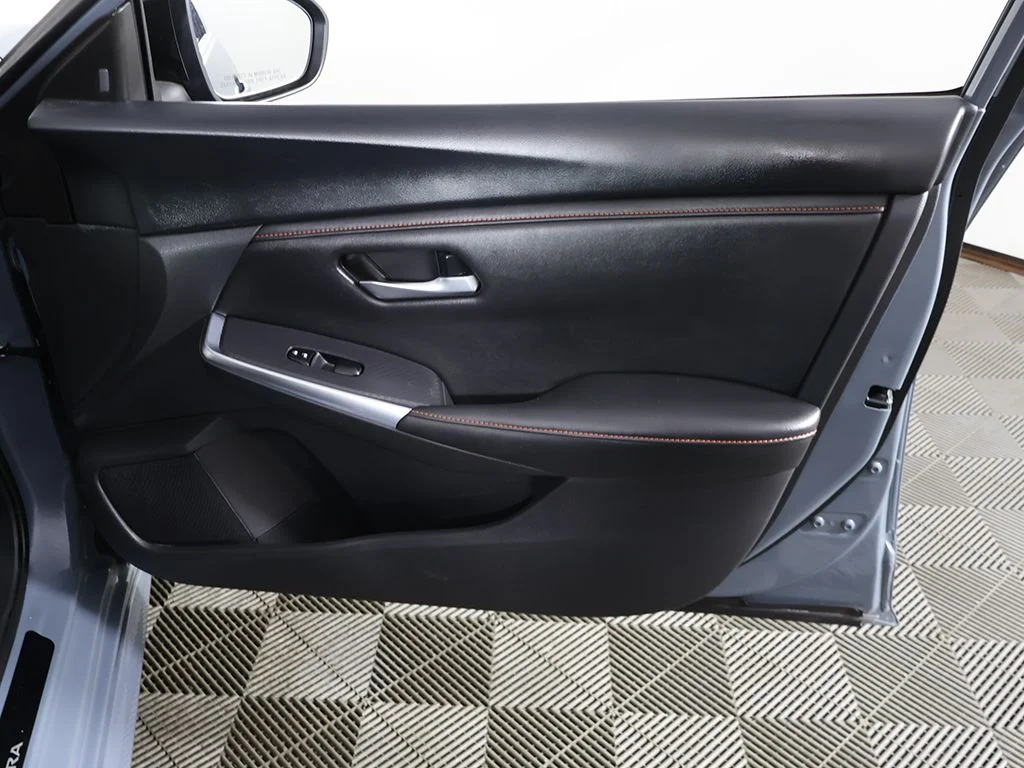 Used 2024 Gray Metallic Nissan SR image 21