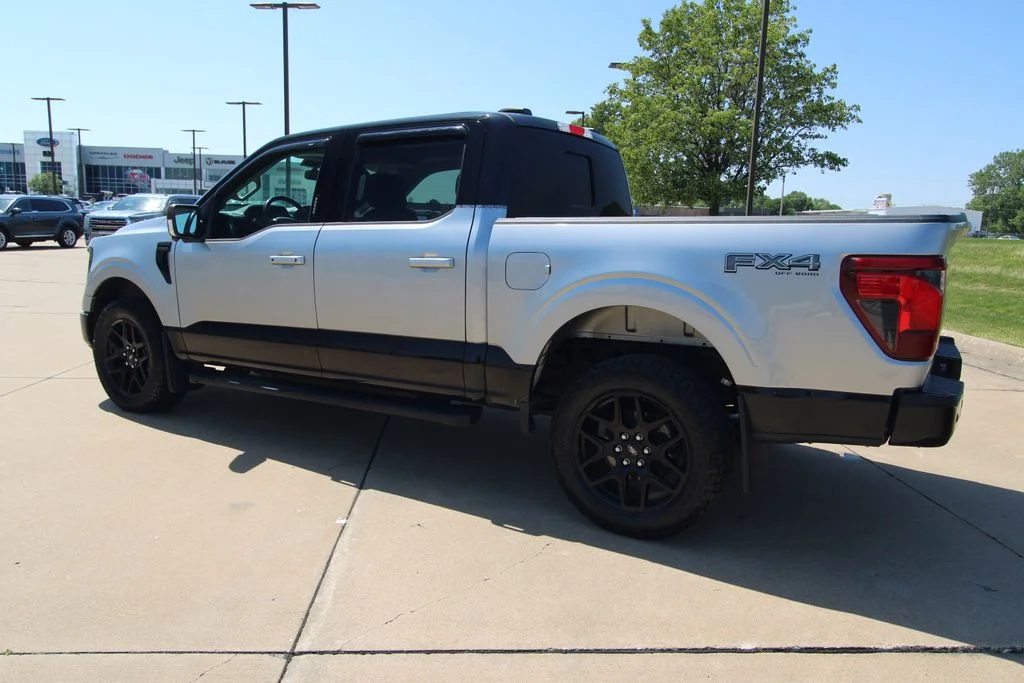 Used 2024  Ford XLT image 17