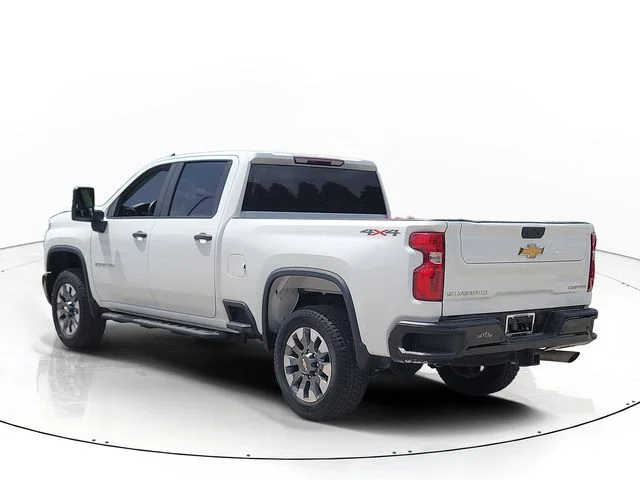 Used 2024 White Chevrolet Custom image 7