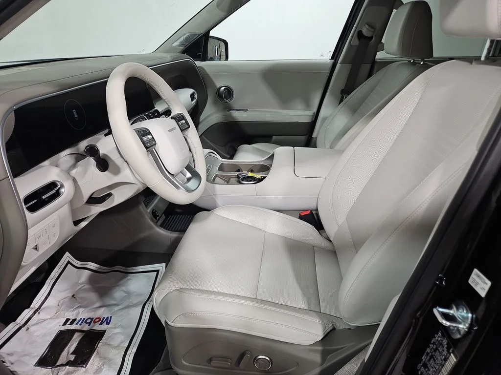 Used 2026 Black Hyundai Limited image 11
