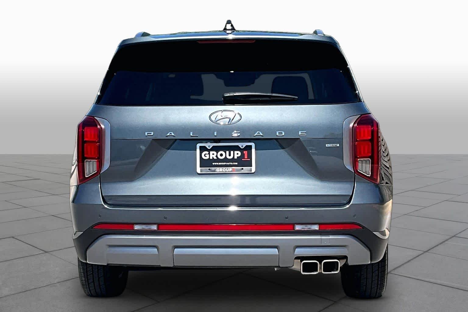 Used 2025 Steel Graphite Hyundai SEL image 5