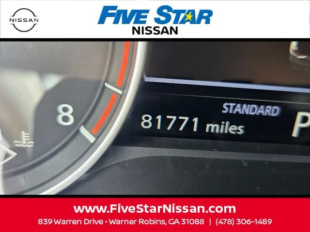 Used 2021 Red Nissan SL image 27