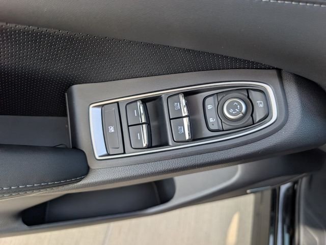 New 2026 CRYSTAL BLACK SILICA Subaru Limited 8-Passenger image 15