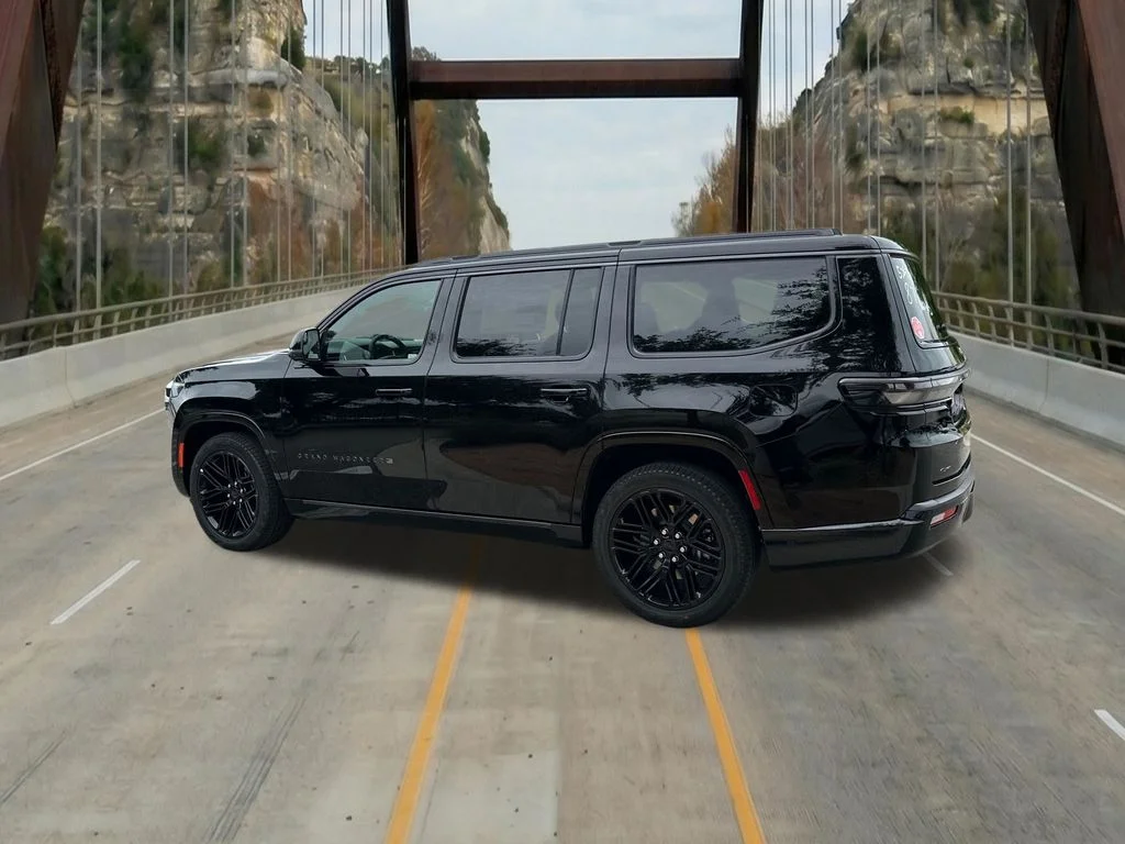 New 2026 High Gloss Black Exterior Paint Jeep Limited Reserve image 6