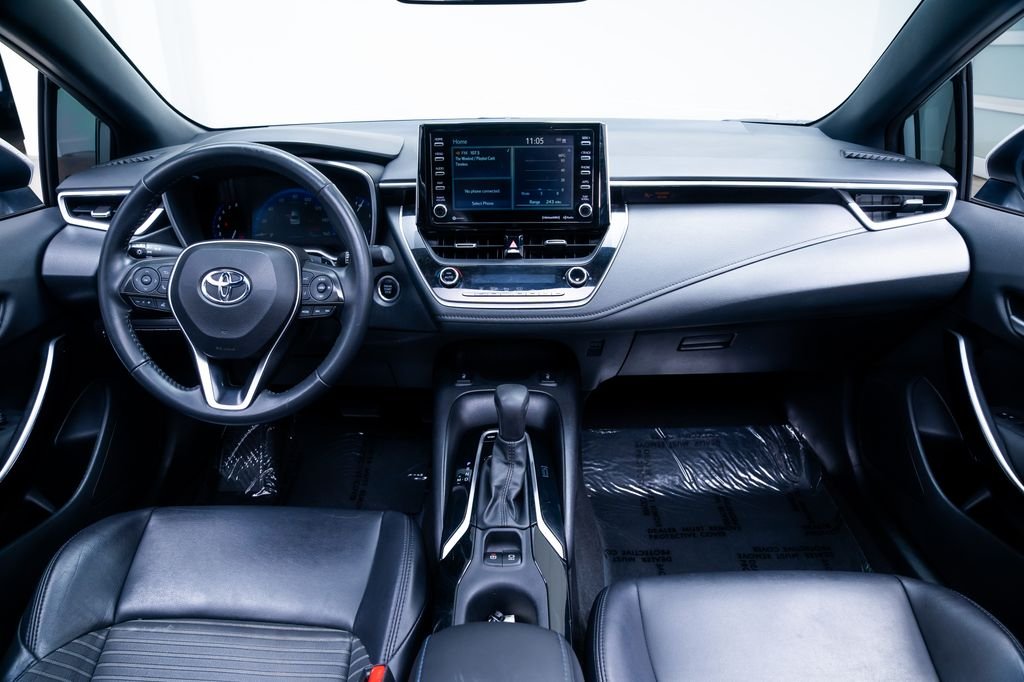 Used 2022 Classic Silver Metallic Toyota XSE image 9