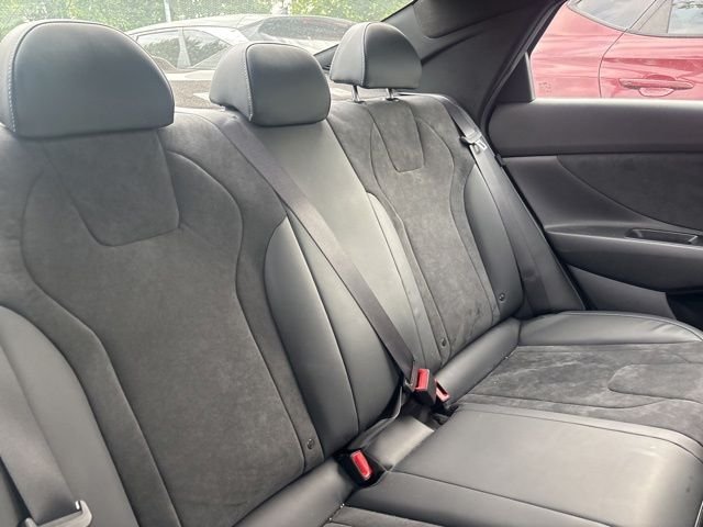 Used 2024 Ultimate red Hyundai  image 11