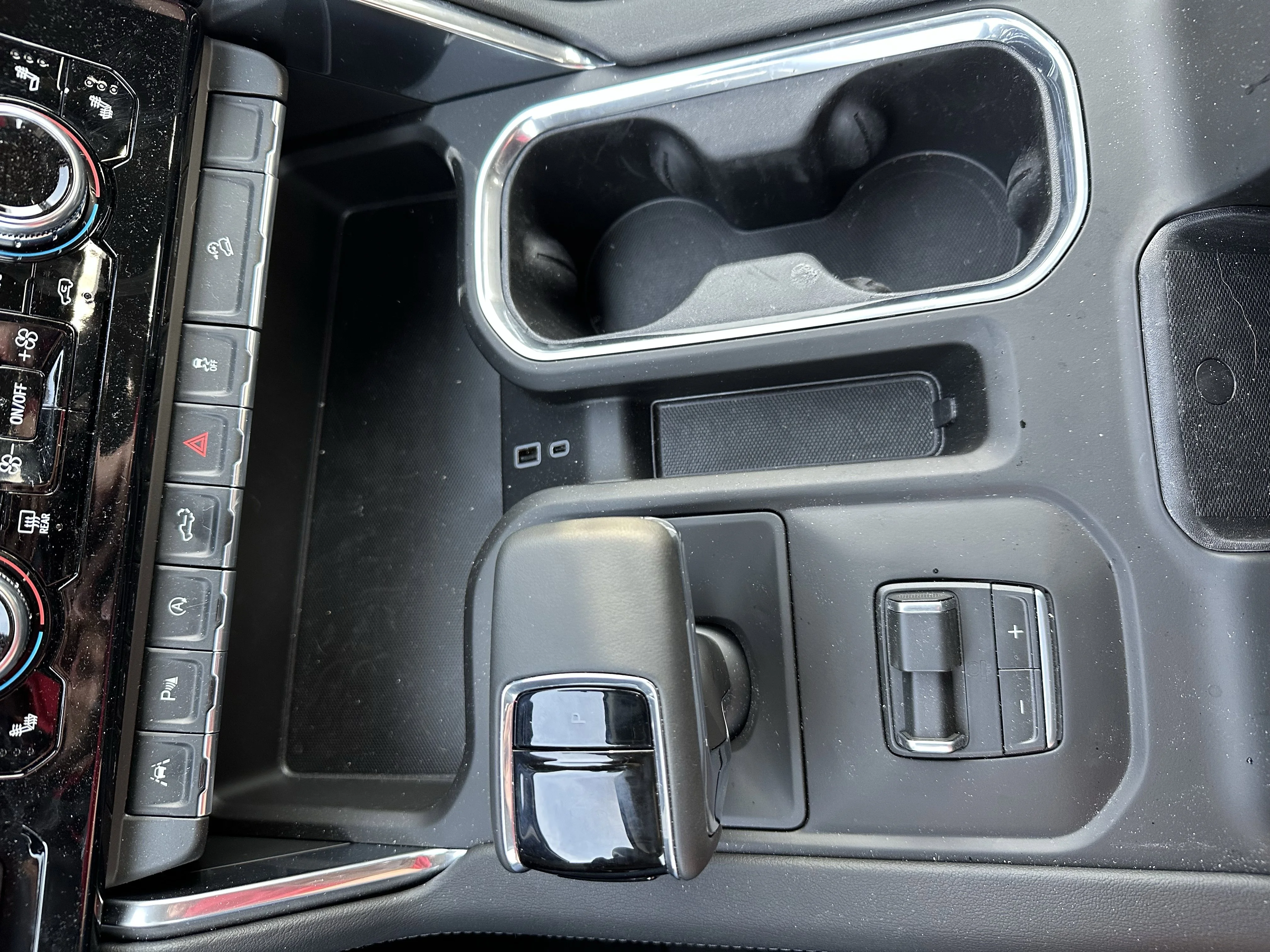 New 2026 Glacier White Tricoat GMC Denali image 17
