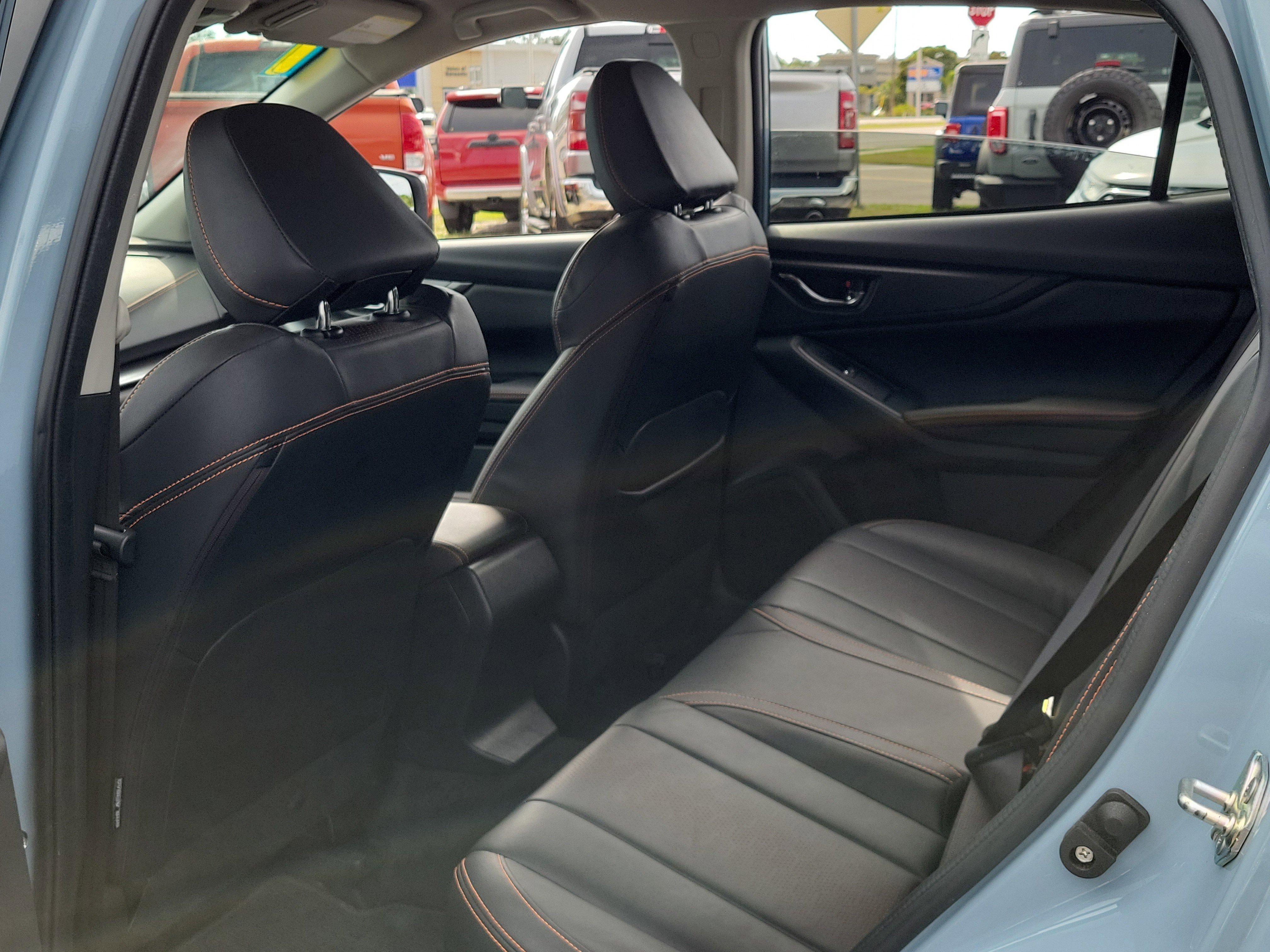 Used 2021 Cool Gray Khaki Subaru Limited image 13