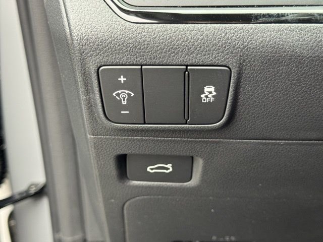 New 2026 Wolf Gray Kia GT-Line FWD image 27