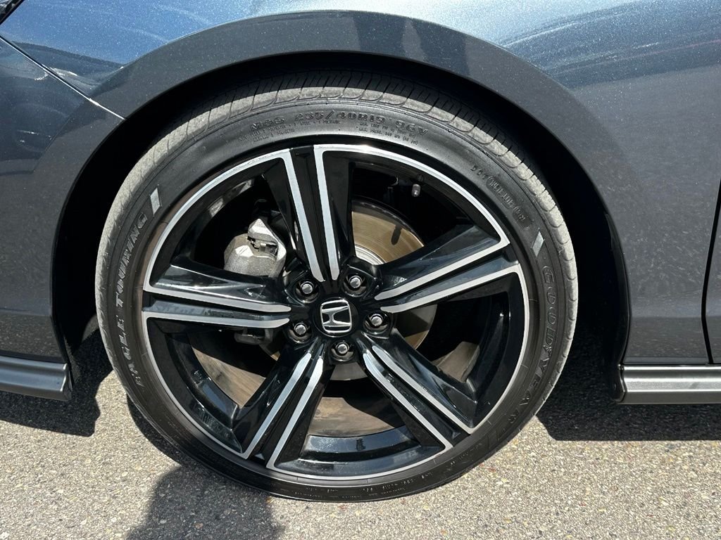 Used 2026 Gray Honda SE image 10