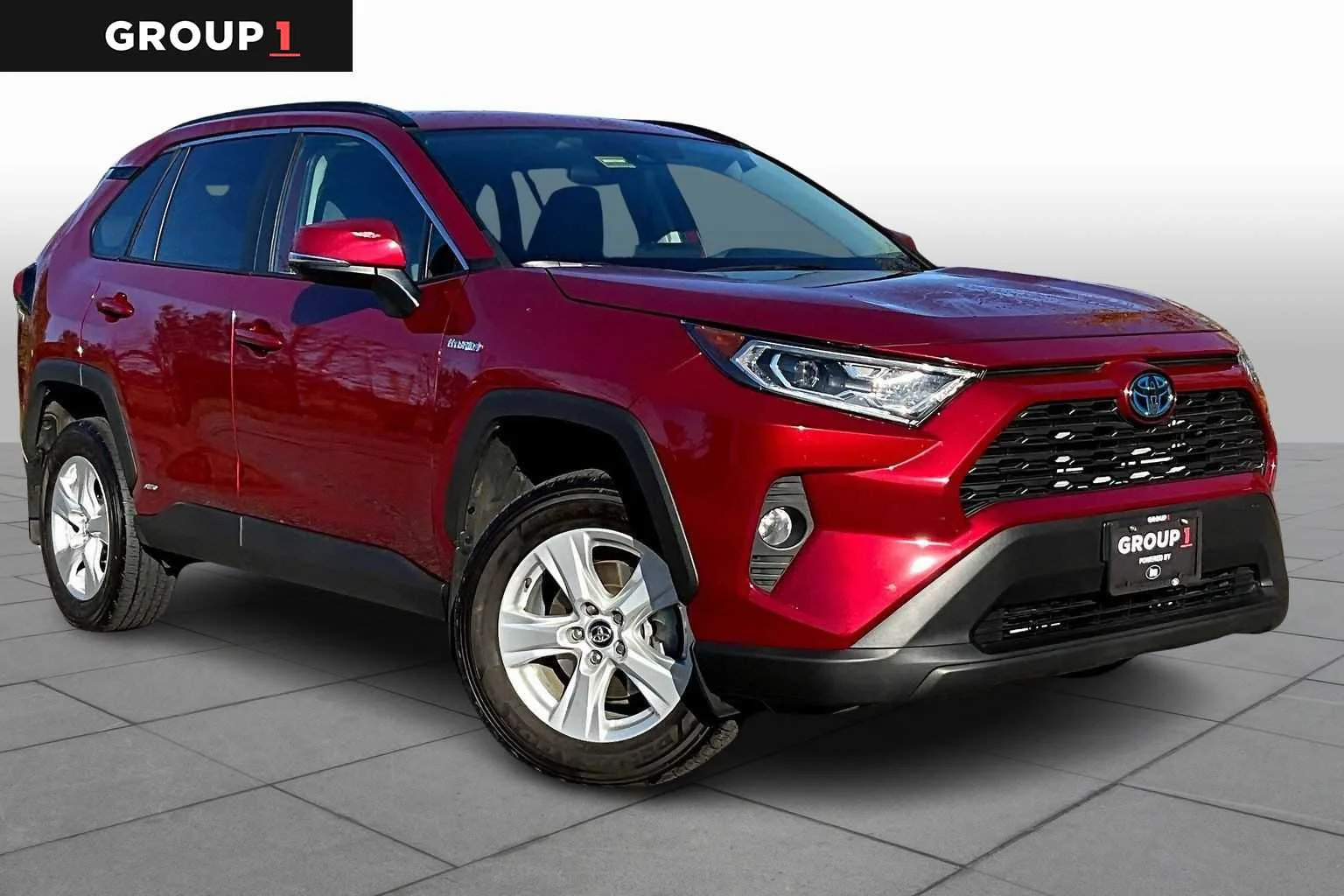 Used 2021 Ruby Flare Pearl Toyota Hybrid XLE image 3