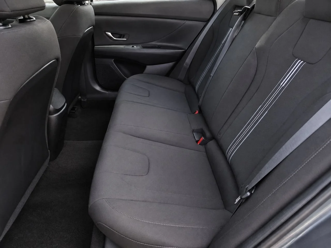 Used 2024 Gray Hyundai SEL image 31