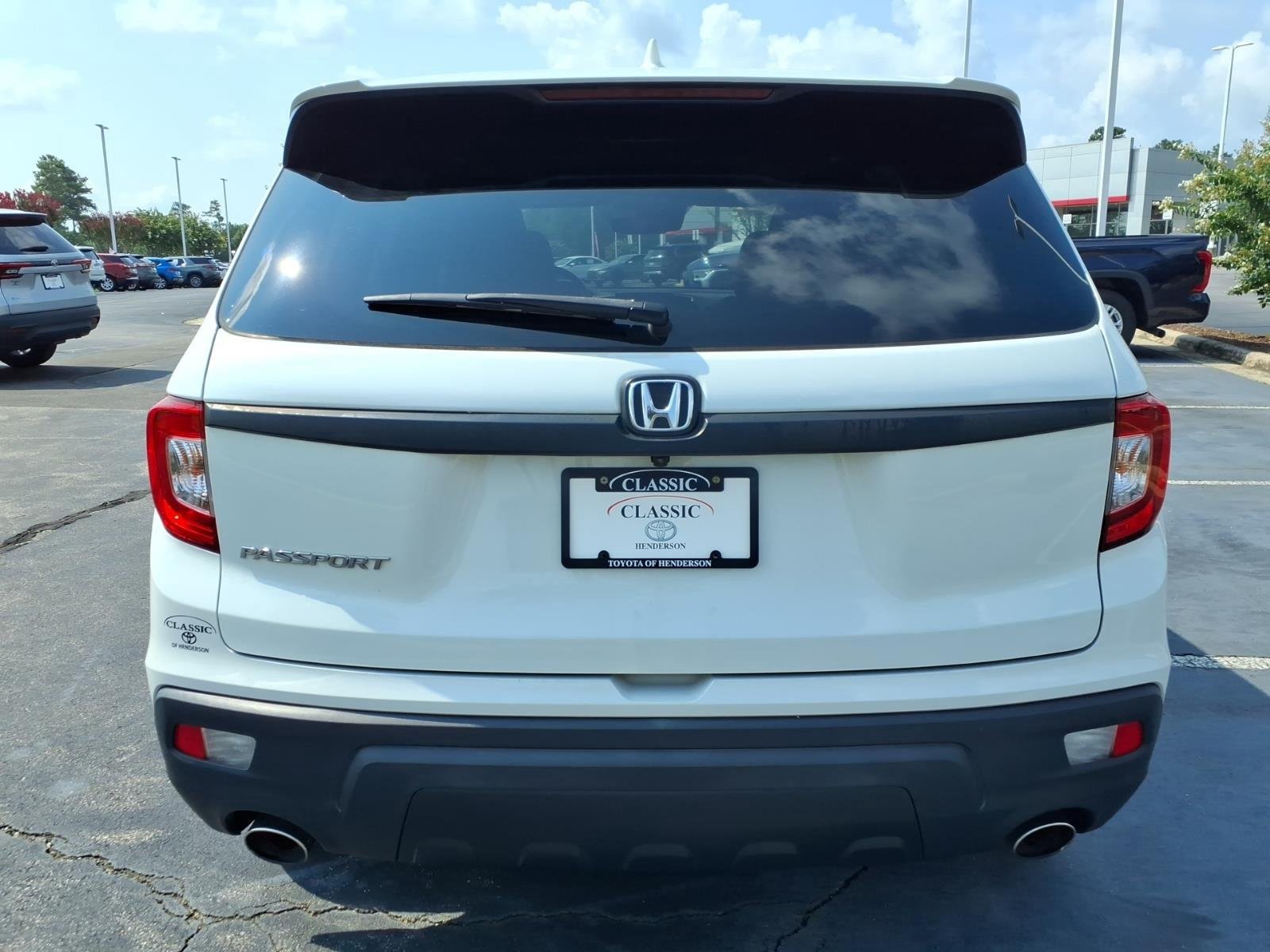Used 2021 Platinum White Pearl Honda EX-L image 12