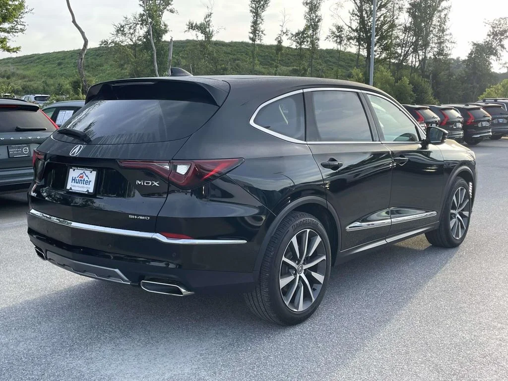 Used 2025 Black Acura w/Technology Package image 28