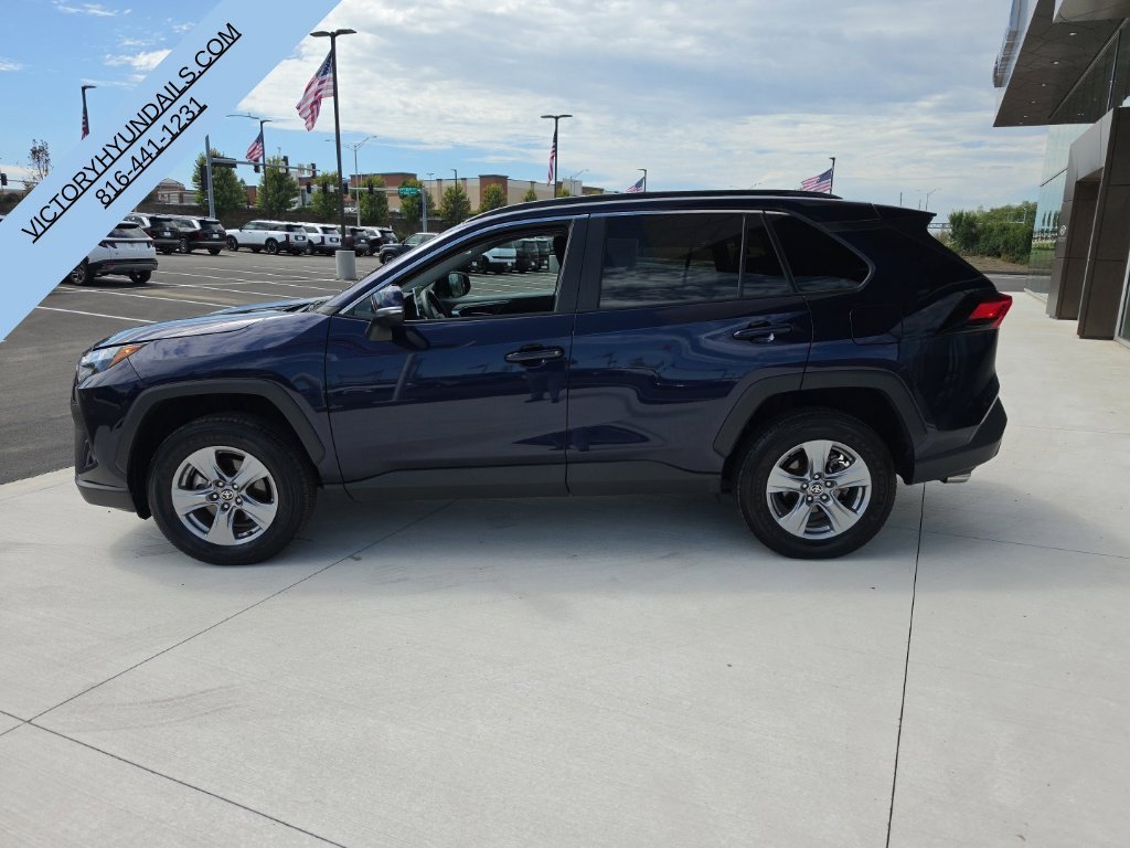 Used 2025 Toyota RAV4 XLE with VIN 2T3P1RFV4SW552036 for sale in Kansas City