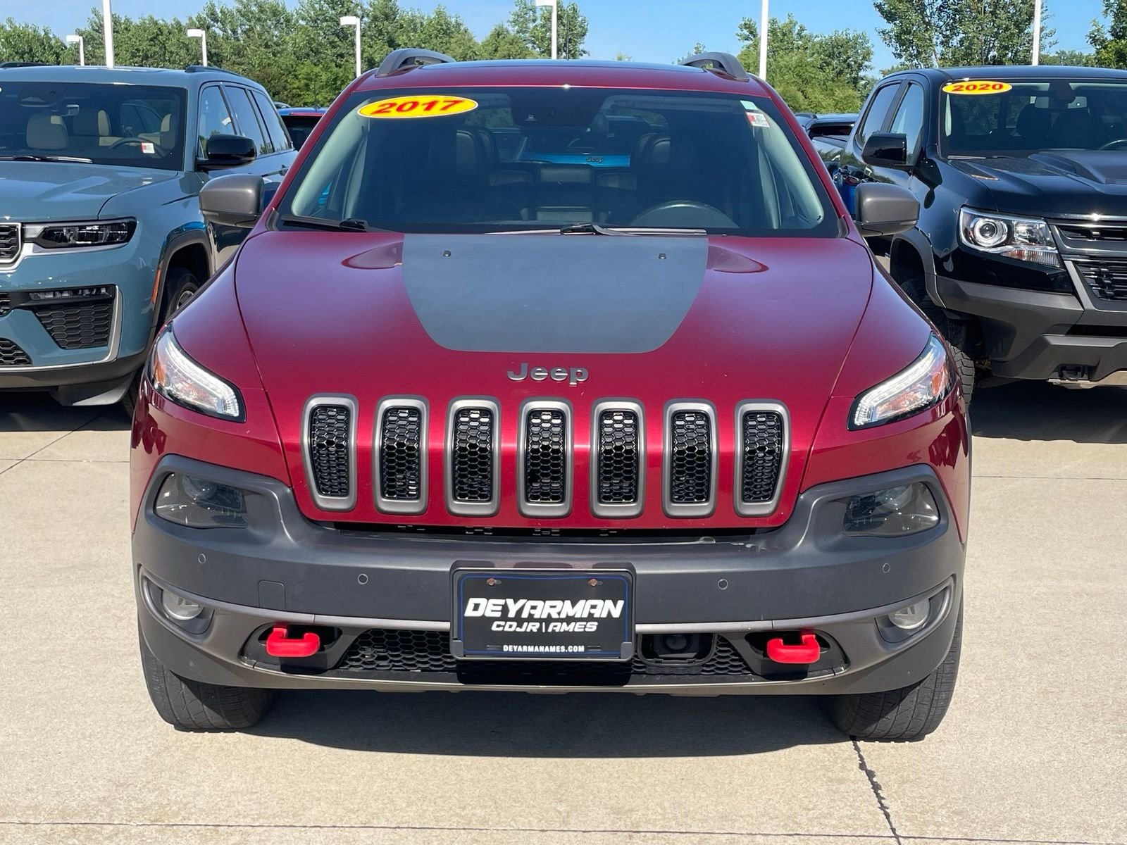 Used 2017 Jeep Cherokee Trailhawk with VIN 1C4PJMBS9HW551912 for sale in Ames, IA