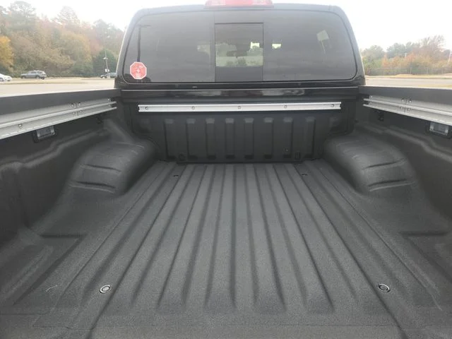 2026 Nissan Frontier SV - Photo 6