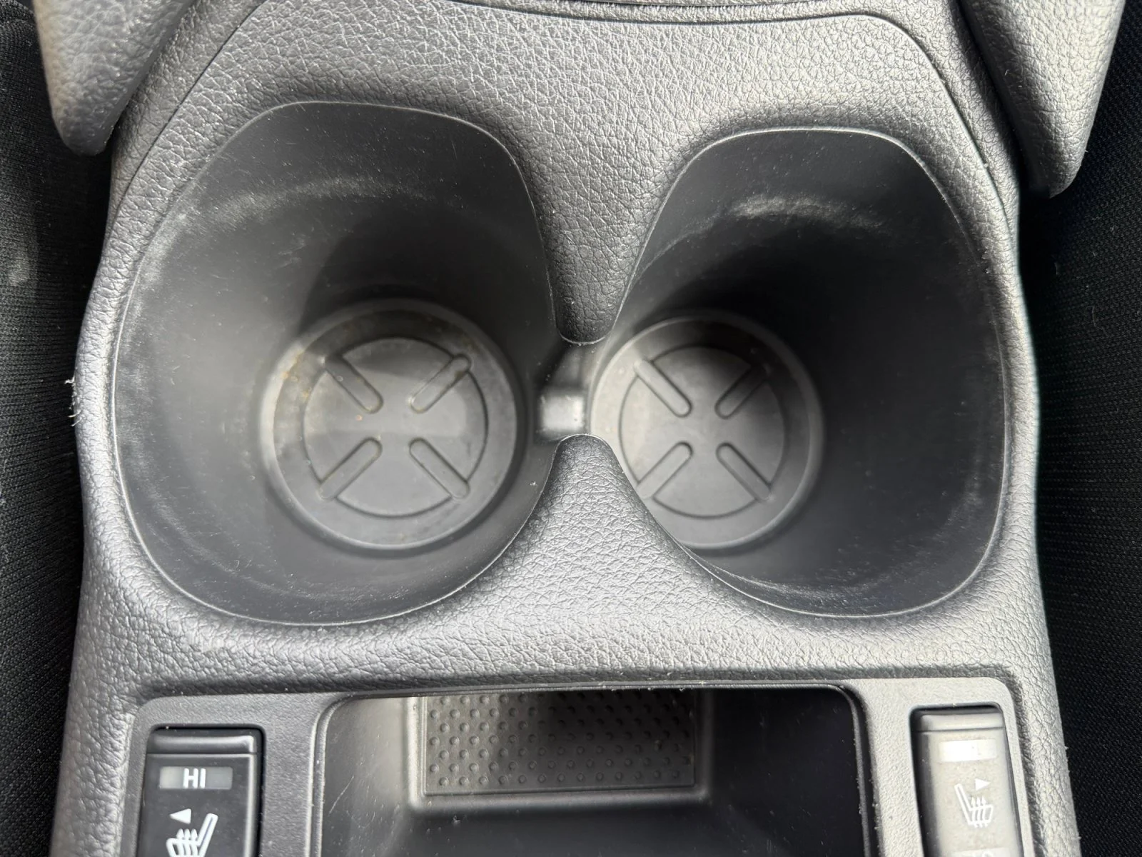 Used 2018 Pearl White Nissan SV image 25