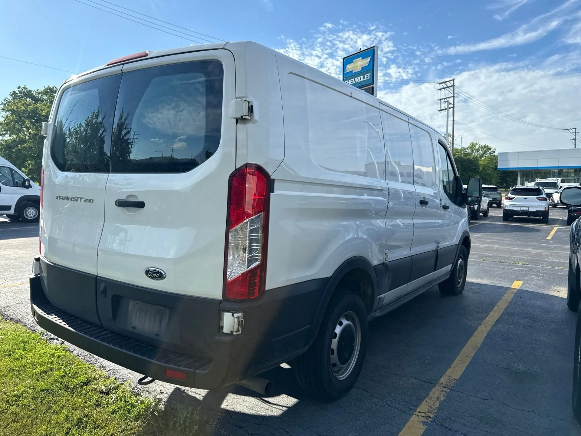 Used 2020 White Ford T250 image 8
