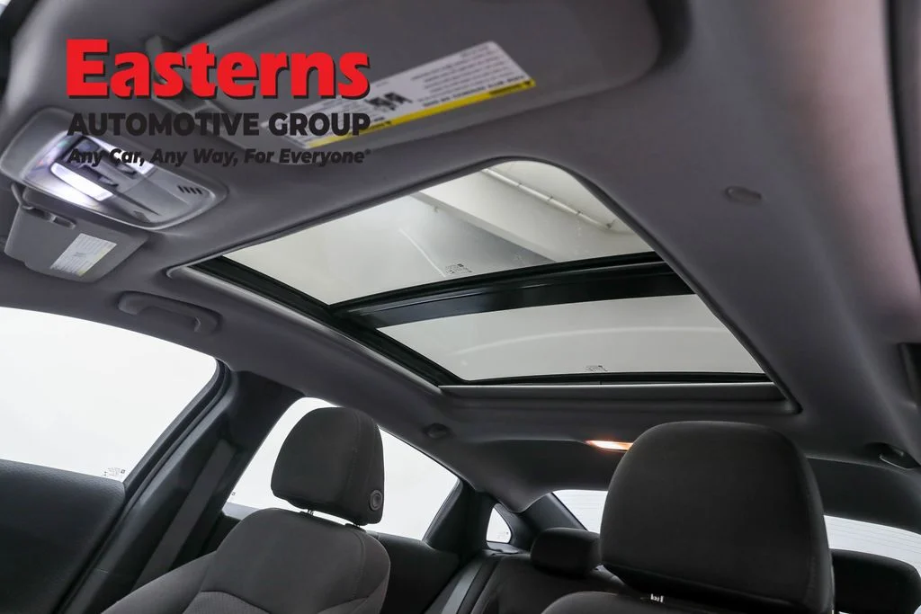 Used 2022 Silver Chevrolet LT image 35