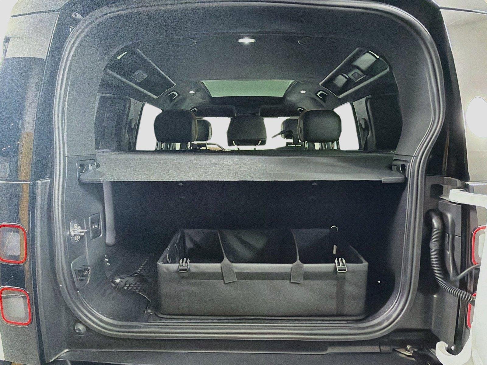 2026 Land Rover Defender V8 - Photo 27
