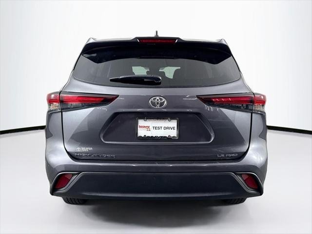 Certified Used 2024 MAGNETIC GRAY MET. Toyota  image 11