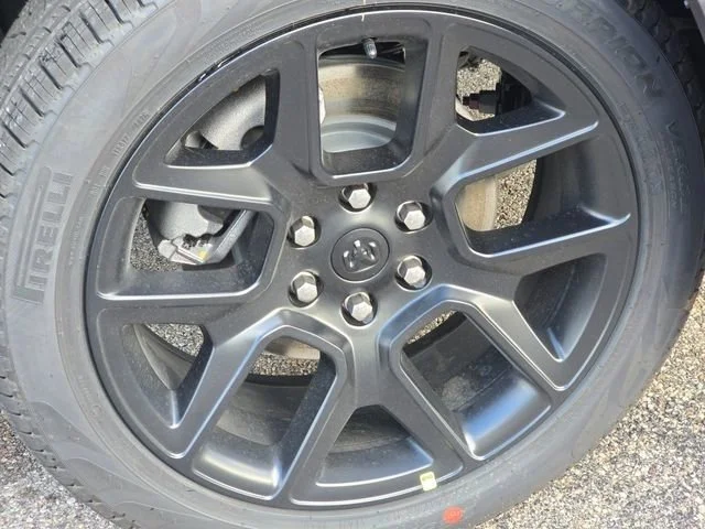 New 2026 Granite Crystal Metallic Clearcoat Ram Laramie image 33