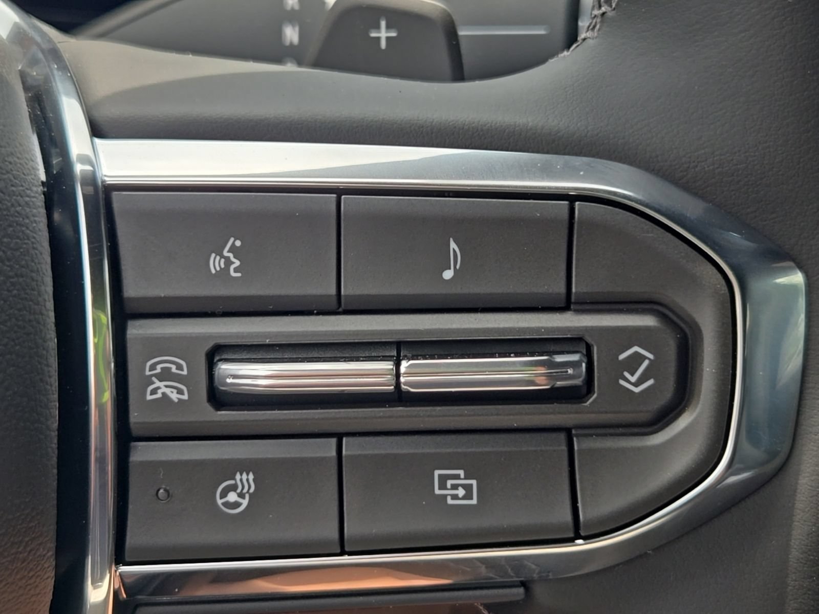 2026 GMC Yukon XL Denali - Photo 39