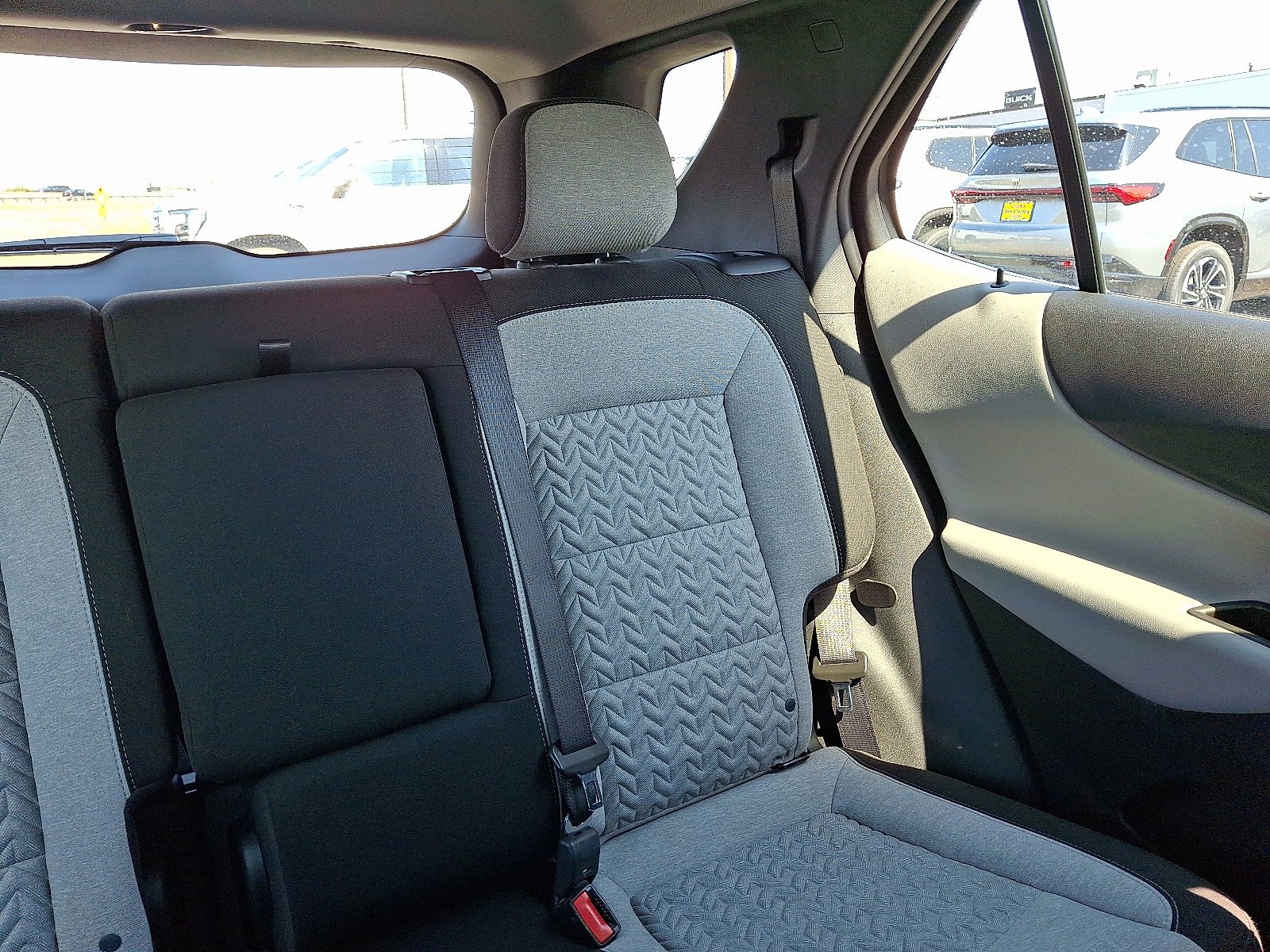2023 Chevrolet Equinox LS - Photo 16