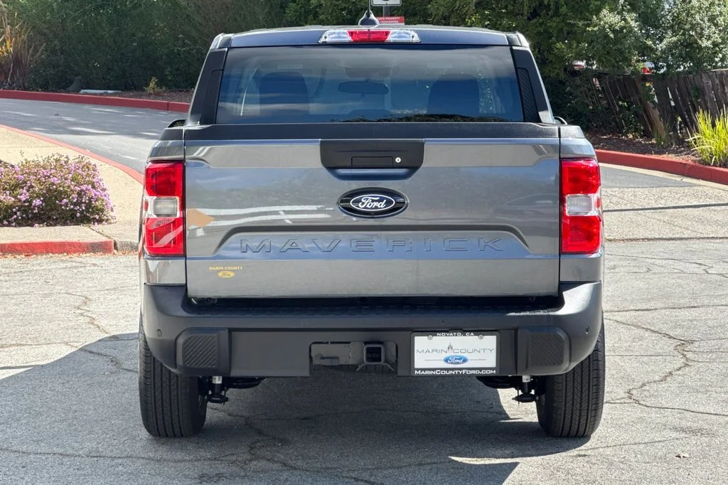 New 2026 Gray Metallic Ford XLT image 5