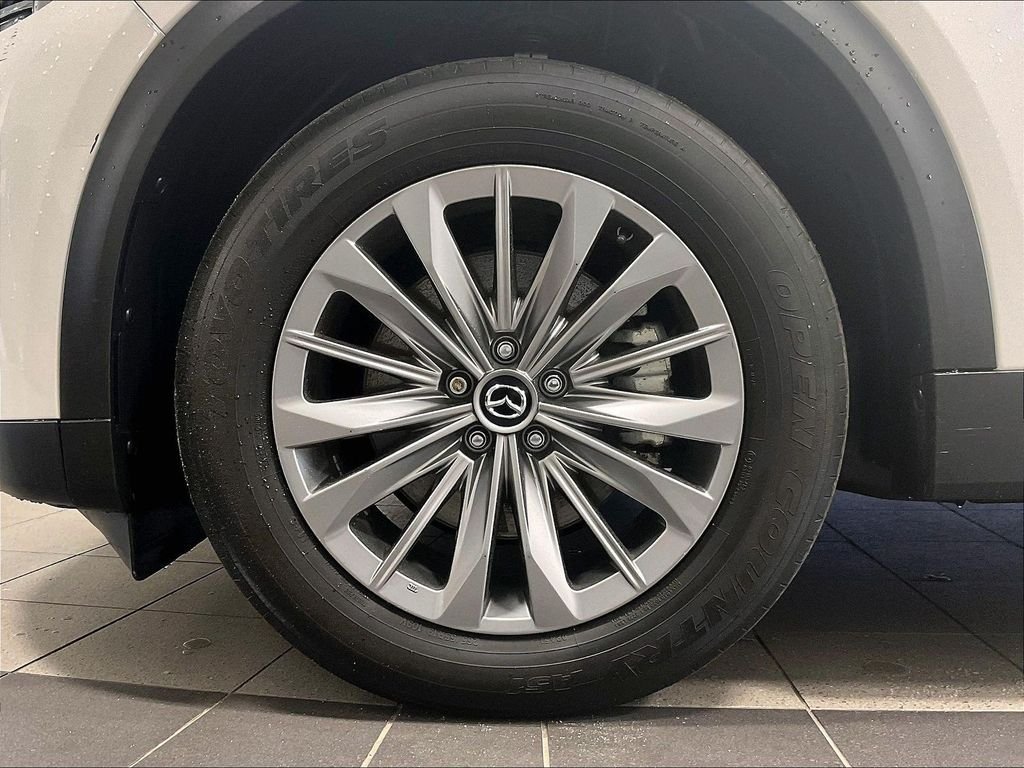 Used 2024 White Mazda Preferred image 7