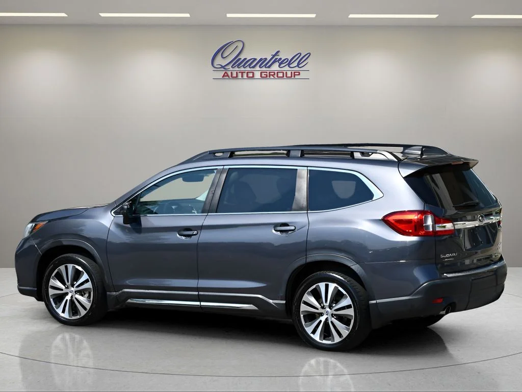 Used 2020 Magnetite Gray Metallic Subaru Limited image 7