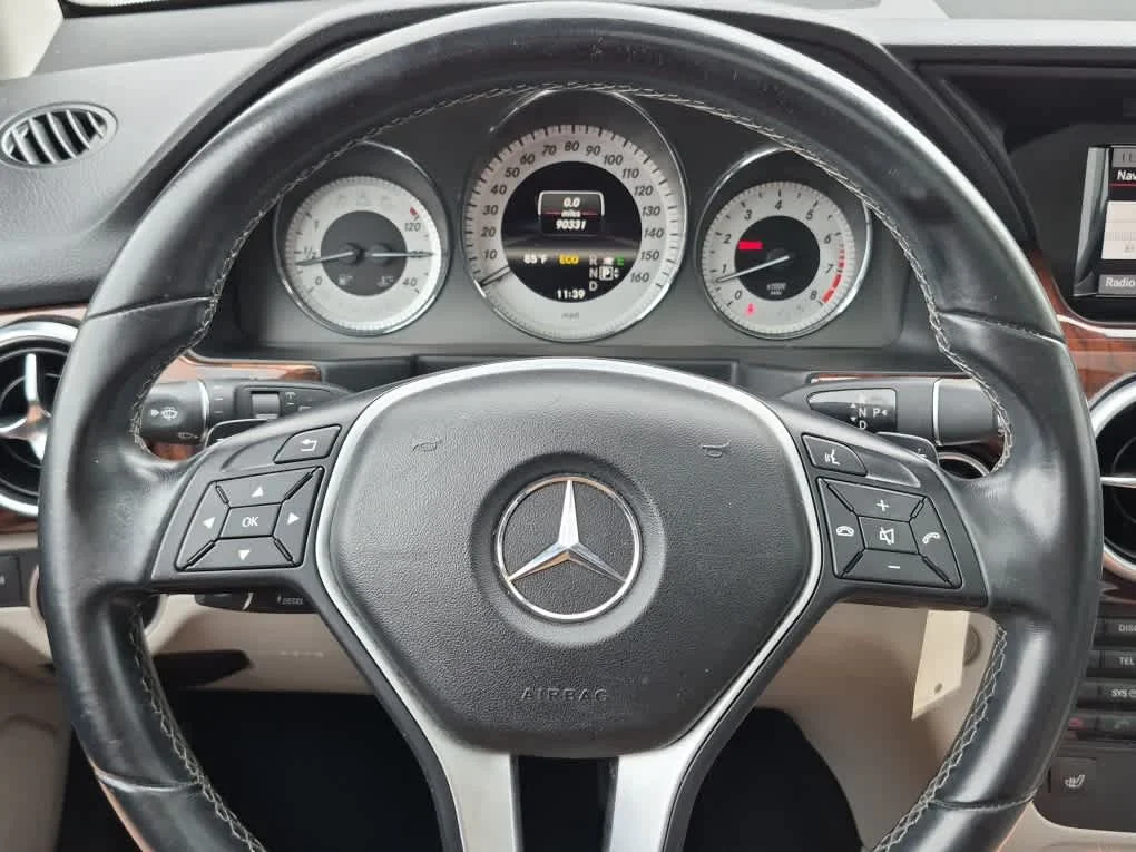 Used 2013 Polar White Mercedes-Benz GLK 350 image 14