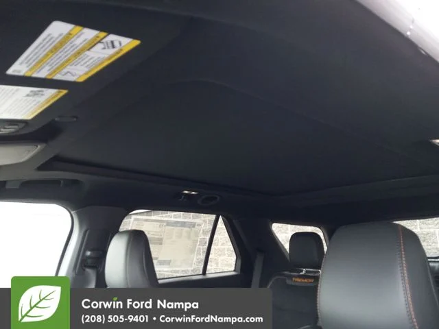 New 2026 Space White Metallic Ford Tremor image 23
